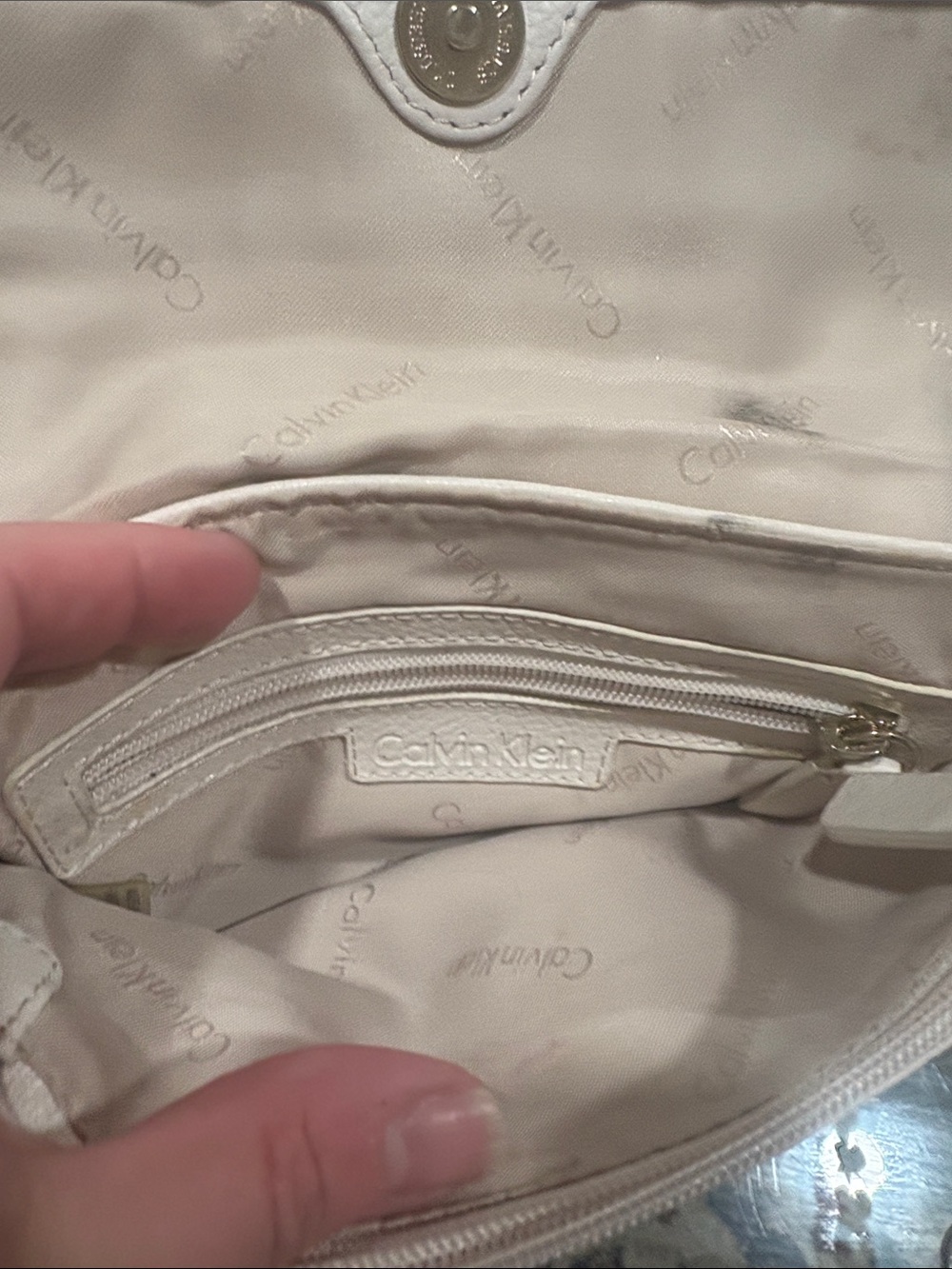 Calvin Klein Leather Crossbody bag - Picture 5 of 6